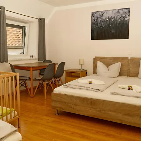 Gaestehaus Kirchenbauerhof Casa di campagna