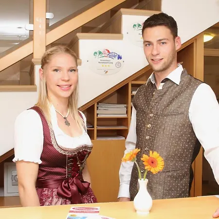 Hétvégi ház Gaestehaus Kirchenbauerhof *
